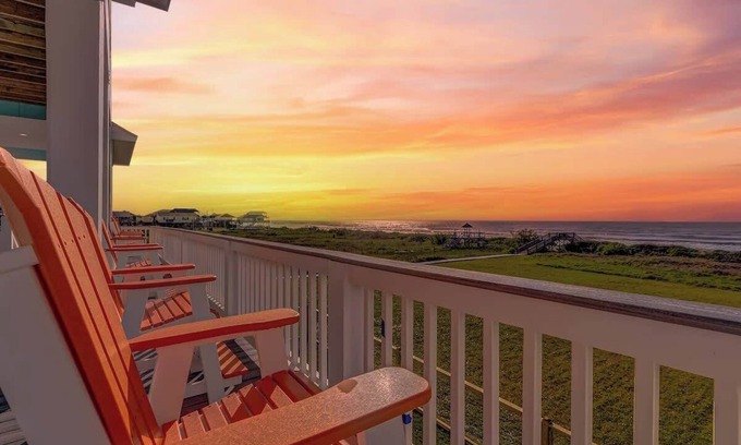 Galveston House | Seaside Sanctuary, Pool/Hot Tub