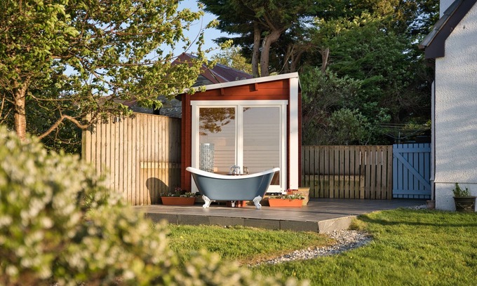 Breakish Cottage | Seaside Sauna Escape at Ptarmigan Cottage