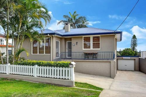 Port Macquarie House | Seaside Serenity~GamesRoom~HotSpa!