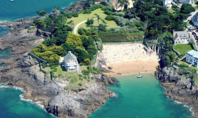 Rotheneuf-Le Pont Villa | Seaside villa with two beach accesses. Park, view, exceptional surroundings.