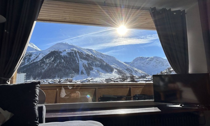 Val-d'Isere Apartment | Season 2025 - 26 Feb half term available due to cancellation