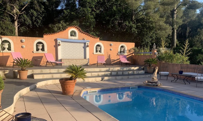 La Valette-du-Var House | Seasonal rental villa with swimming pool in the Var- 6 to 8 people