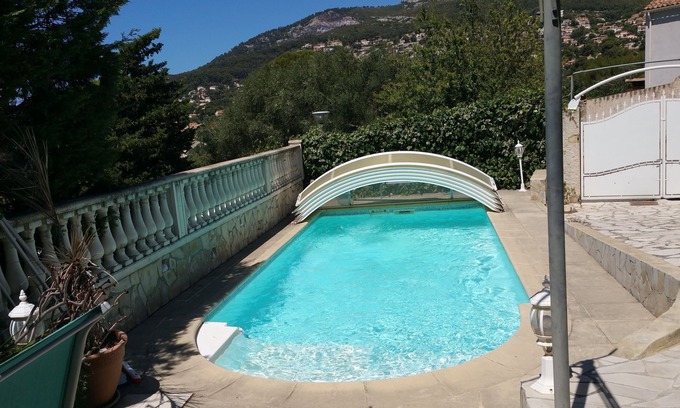 Toulon Villa | Seasonal rental villa with pool