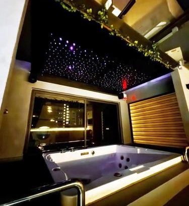 Taman Melaka Raya Apartment | Seaview Jacuzzi Starry - 5 pax