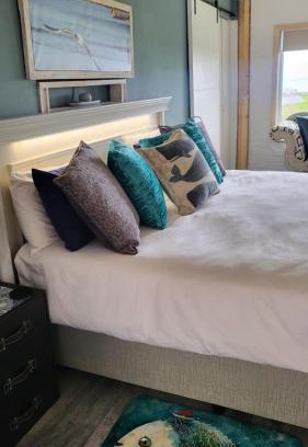 Betty's Bay Apartment | Seaview on 2822 Happy Whale Cottage