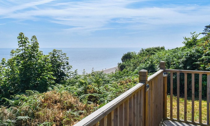 Corton Cottage | Seaview Two - UK50166