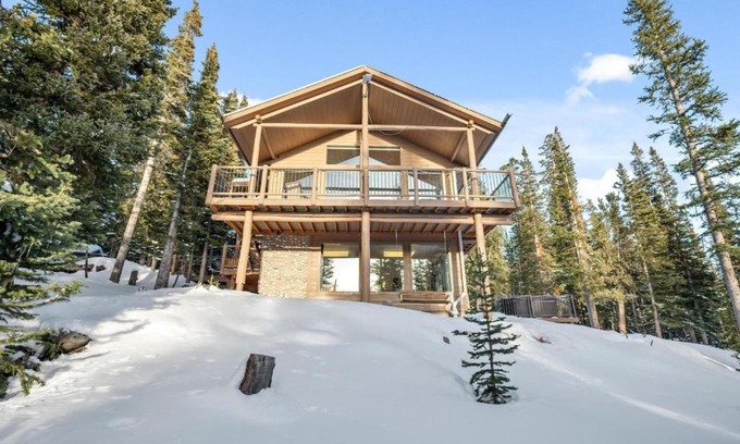 Valley of the Sun House | Secluded 3bed Hot tub Views