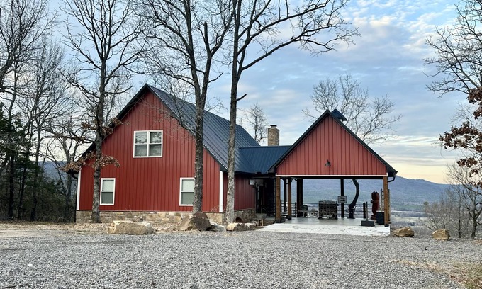 Dardanelle Cabin | Secluded Chickalah Mt. retreat overlooking beautiful Harkey Valley!
