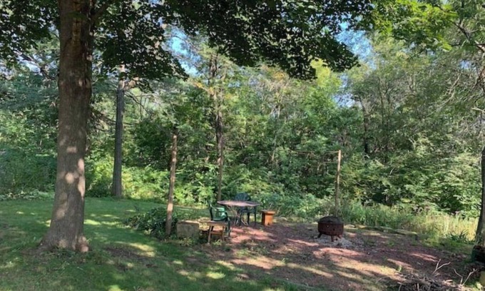 Edmund House | Secluded Driftless Area Getaway on 30 Wooded Acres