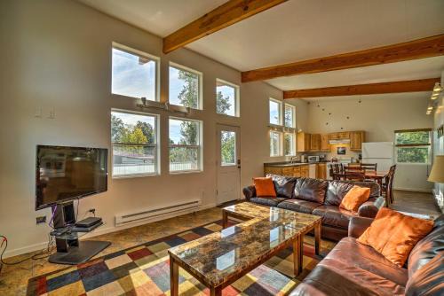 Fritz Creek House | Secluded Getaway with Deck, Steps to Fritz Creek!