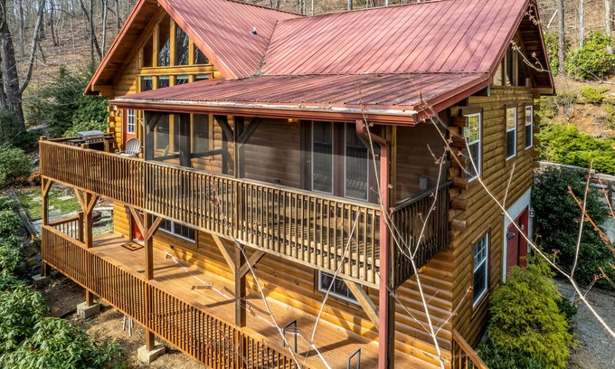 Waynesville House | Secluded home w/wooded surroundings, grill, scenic deck, firepit & mountain view