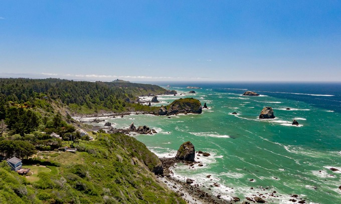 Trinidad House | Secluded house on the coast w/ocean views and a private, large yard w/a BBQ