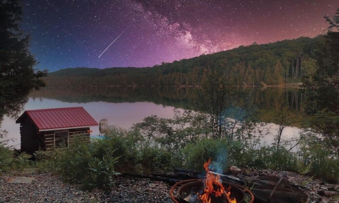 Wollaston House | Secluded Lake Retreat | Starlink | Night Sky Views