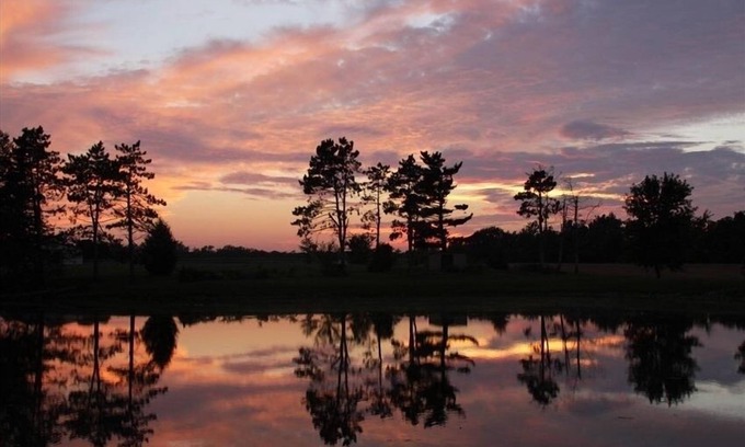 Millstadt House | Secluded Lodge with Private Lake Minutes from St. Louis