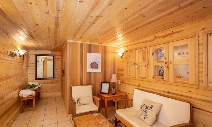 Pine Mountain Club Cabin | Secluded Lookout Mtn Cabin/Private HotTub/Custom Russian Sauna/Arcade