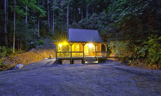 Cataloochee Cabin | Secluded Mountain Cabin in the Great Smoky Mountains -lots of recreation nearby!
