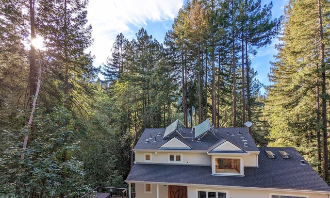 Forestville House | Secluded redwood retreat close to wineries, restaurants, and outdoor recreation.