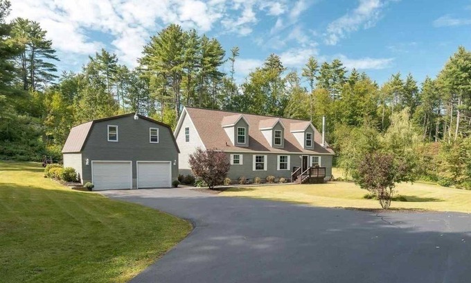 Corinth House | Secluded & spacious home on 5 private acres nr Lake George and Saratoga Springs