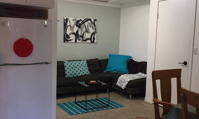 College Terrace Cottage | Secluded stand alone cottage 1/2 block from Stanford Campus