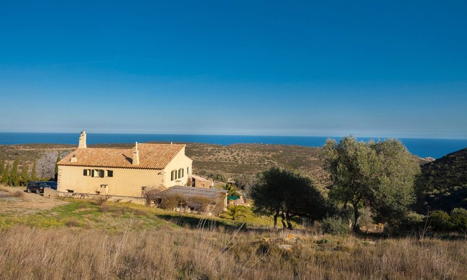 Cadaques House | Secluded Villa with 2 bedroom cottage and pool in middle of Natural Park.