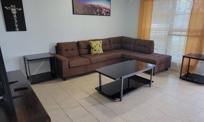 Iowa Apartment | Secret Cajun Retreat Peaceful Corner Stay - HAR 2