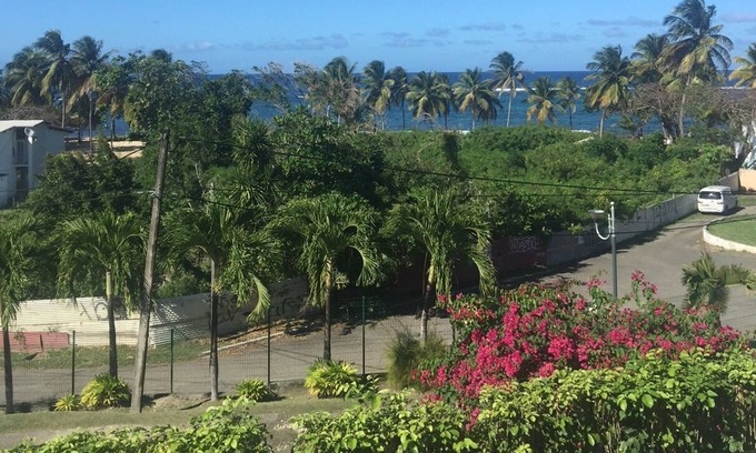 L'Autre-Bord Apartment | SECURE TROPICAL RESIDENCE