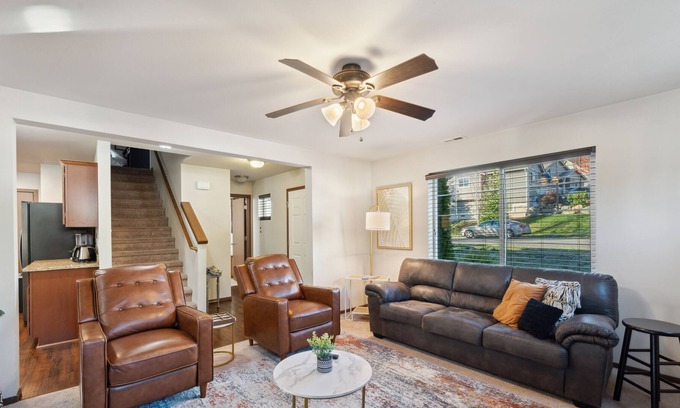 Sedro-Woolley House | Sedro Woolley Home - Perfect for Groups 4 Bedrooms 2.5 Baths Await Your Stayn