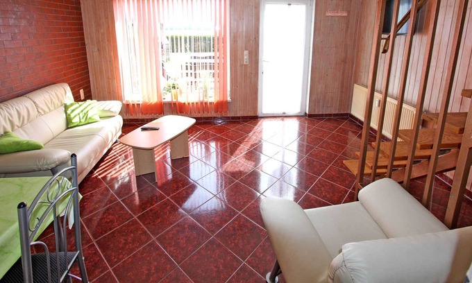 Roggentin Apartment | SEE 8432 - right - Apartments Qualzow SEE 8430