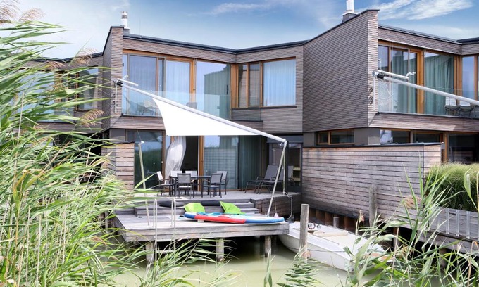 Neusiedl am See Villa | Seehaus LakeSide - Am Hafen