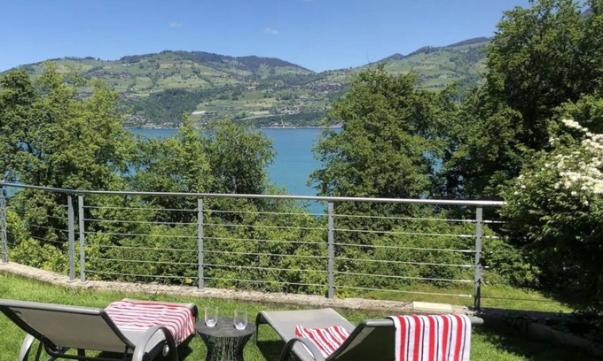 Spiez Apartment | Seepark, directly on the lake