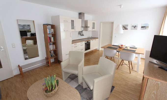 Ostseebad Boltenhagen Apartment | SEESTERN APARTMENT Holiday home with sauna and pool directly on the Baltic Sea (100m)