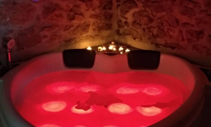 Vilar de Canes Cottage | Self catering Aldea Ecorural for 2 people