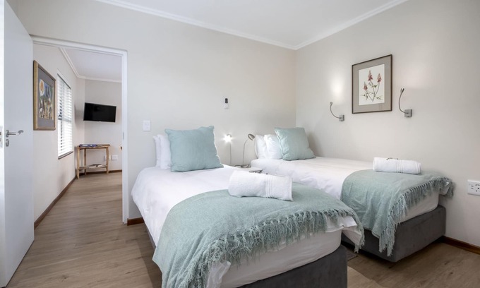 Hermanus Apartment | Self Catering Apartment in beautiful Hermanus