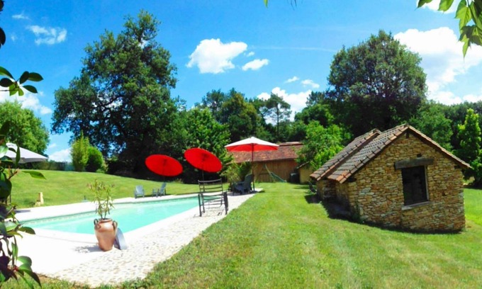 Simeyrols Cottage | Self-catering cottage - private terrace - shared pool