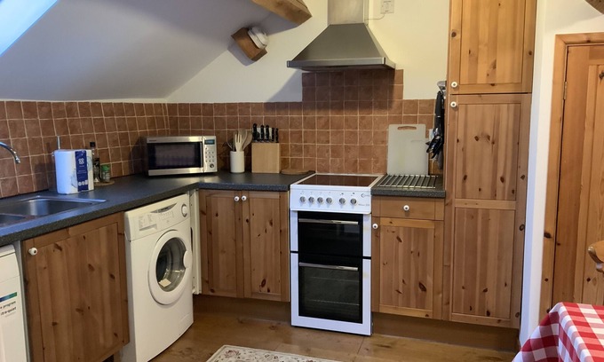 Llanycil Cottage | Self catering luxury holiday cottage by Lake Bala. Pet friendly.