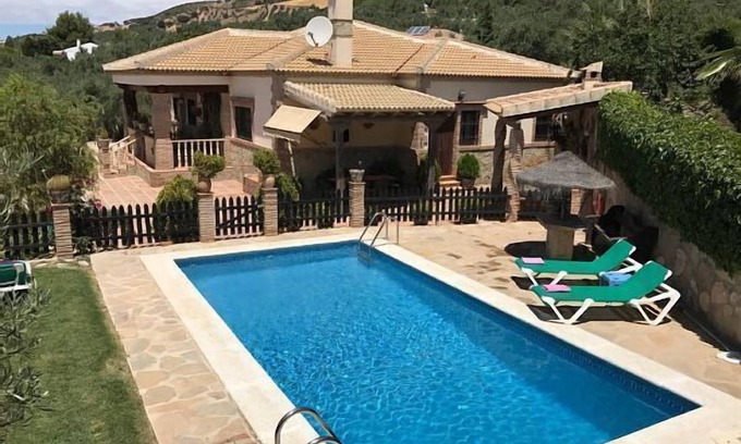 Antequera Cottage | Self catering Villa Antisa for 7 people