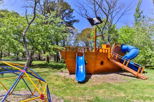 Wellfleet Resort | Self-Sufficient Cottages at Even'tide Resort