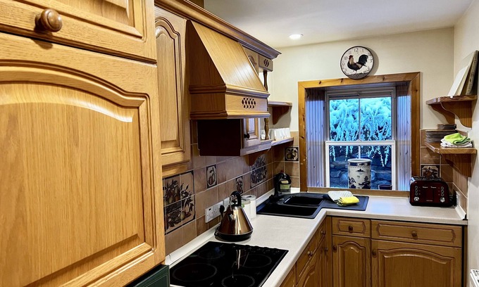 Aberfeldy Cottage | Semi Detached Cottage Sleeps up to 4 guests in 2 bedrooms