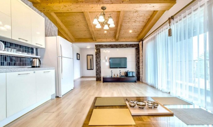 Jungmun House | Seogwipo Jungmun Happy Sketch Pension