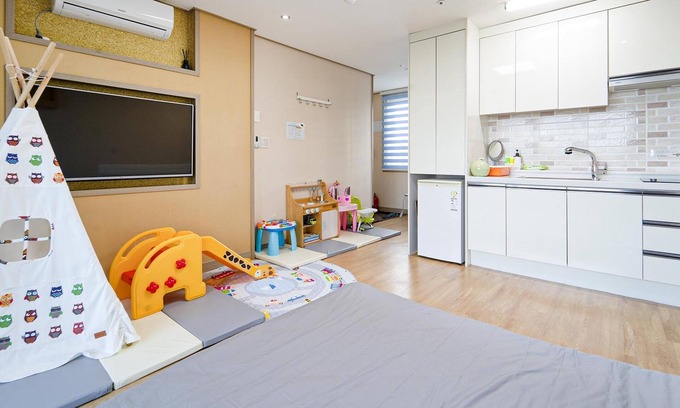 Andeok House | Seogwipo Narsha Resort