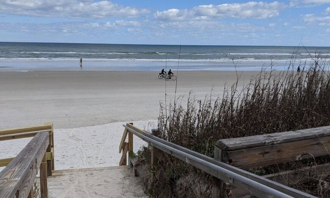 New Smyrna Beach House | Sept Deals! New Smyrna Beach Retreat Ocean Views,Flagler Ave,shops, close to all