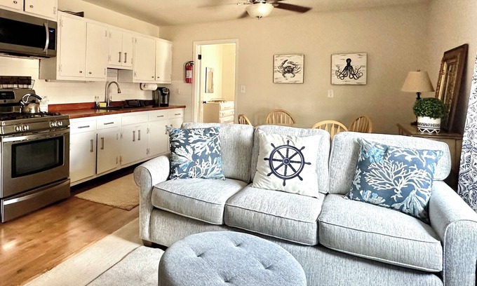 Seaside Heights Condo | SEPTEMBER IS BEAUTIFUL. WEEKEND LOOKING GOOD PERFECT BEACH DAYS. GREAT LOCATION