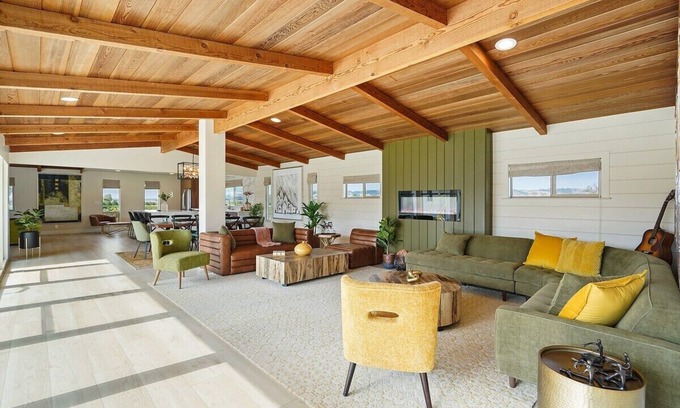 Sonoma House | Serene estate, an entertainer's paradise