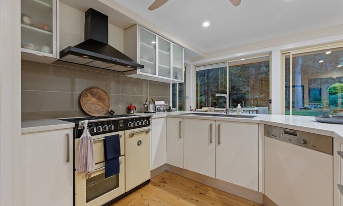 Point Clare House | Serene Forest Retreat: 3-Bedroom Home