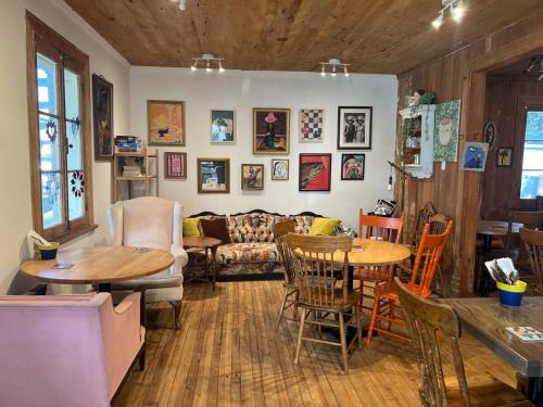 Rawdon Ski Chalet | Serene Getaway Rawdon Nordic Spa, Sauna, Nature and Pool