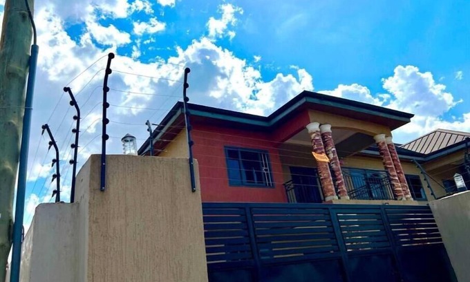 Accra Apartment | Serene Hostel Accra Bunk Bed Mixed dormitory