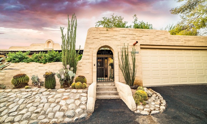 Pueblo Villas House | Serene Pueblo Style Townhome in Scenic North Central Tucson