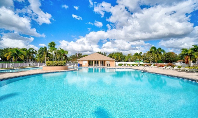 Sabal Harbour House | Serene Sabal Key - Pool, Tennis, Pet-Friendly!