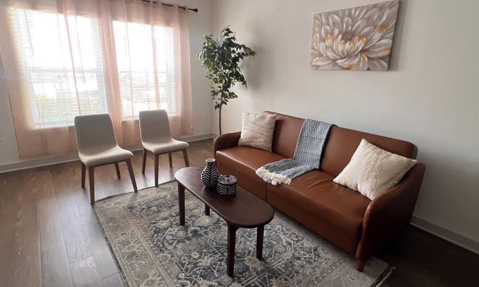 Arlington Apartment | Serene Sands Retreat- 10 minutes from Downtown 15 minutes from Mayo Clinic