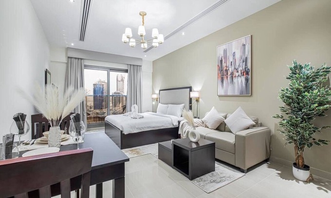 Downtown Dubai Apartment | Serene Studio Apartment In Elite Downtown Dubai